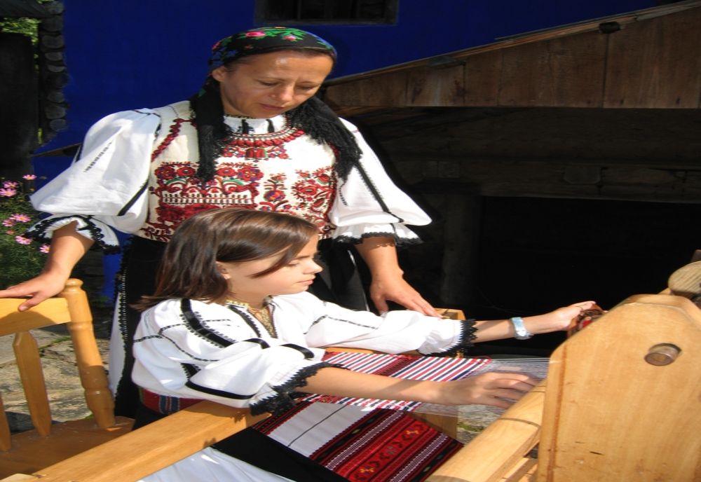 Rodica Ispas din Avrig, primul meșter participant la un program de "Craft Residence", în Suedia