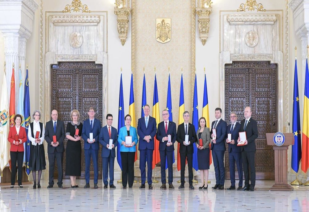 Universitatea "Lucian Blaga" din Sibiu, decorată cu Ordinul Meritul pentru Învățământ în grad de Cavaler de Klaus Iohannis, președintele României