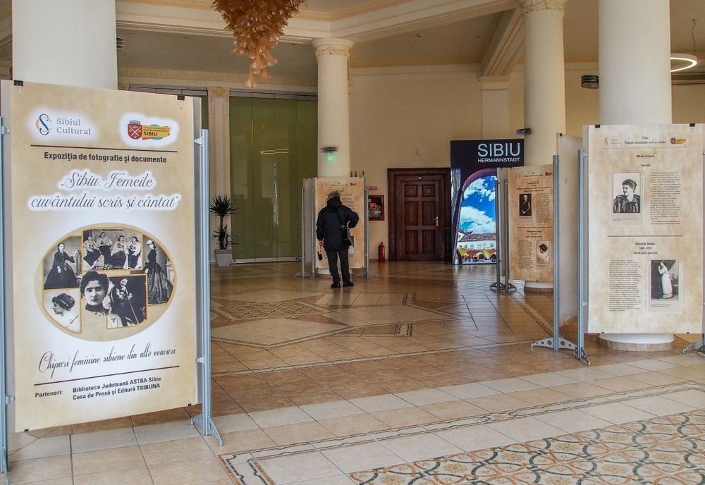 În sediul primăriei din Sibiu poate fi vizitată o expoziție dedicată femeilor care au scris istorie 