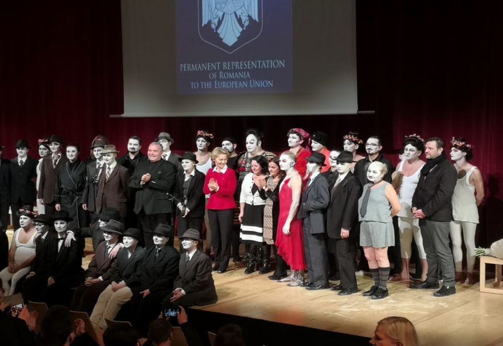 1.200 de spectatori, diplomați, politicieni de rang înalt, oameni de cultură și de afaceri s-au bucurat de spectacolul TNRS din Bruxelles