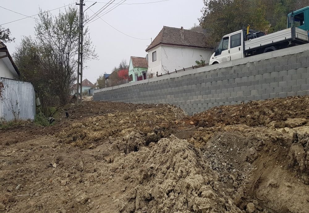 Consiliul Județean Sibiu a consolidat un tronson din drumul județean 104 G, între localitățile Săcădate și Nucet. Investiție de 420.000 lei