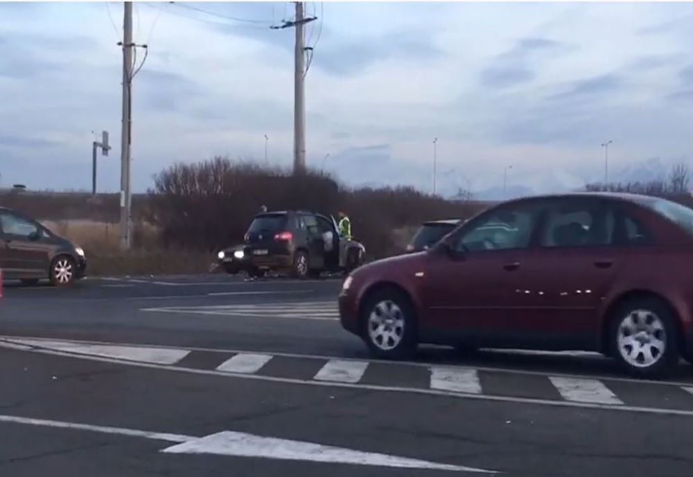 Patru persoane la spital, în urma unui accident pe DN1