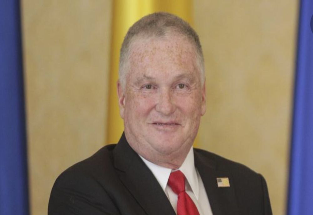 România, la un pas de măreție, transmite astăzi ambasadorul SUA în țara noastră