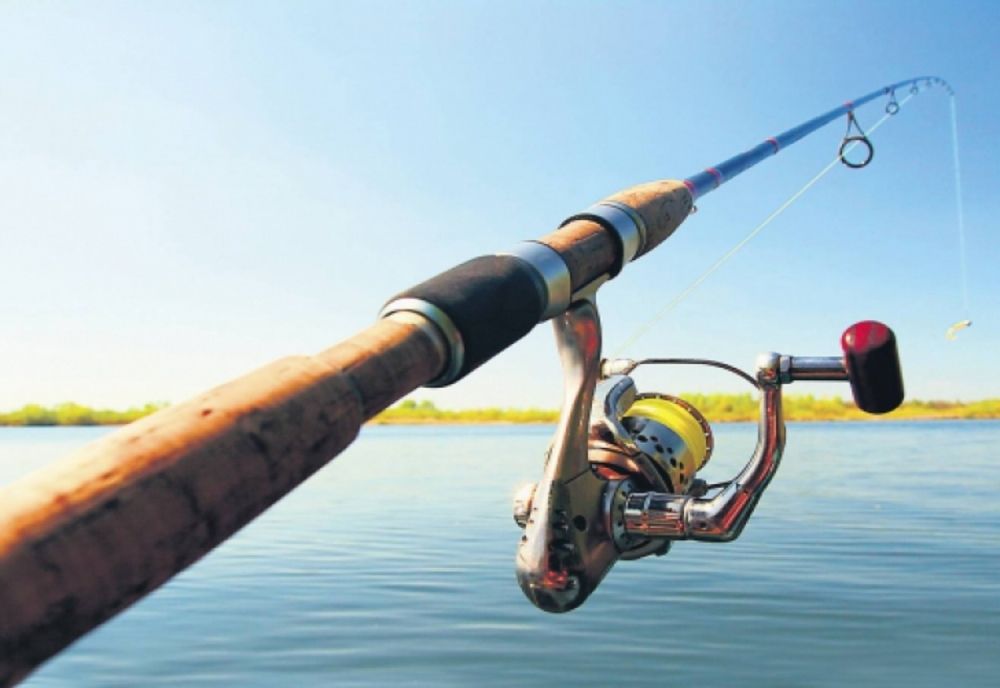 Pescar mort, după ce s-a electrocutat pe malul Oltului