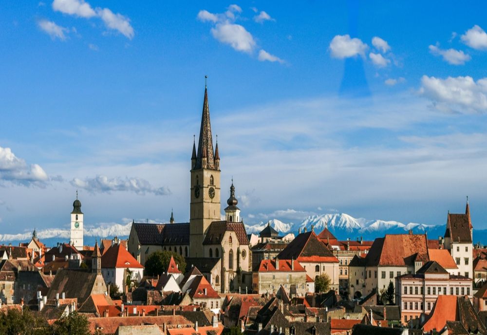 Peste 4.300 de rezidenți în Sibiu, în 2019. Cei mai mulți străini au venit din Vietnam, Turcia, Sti Lanka și Republica Moldova