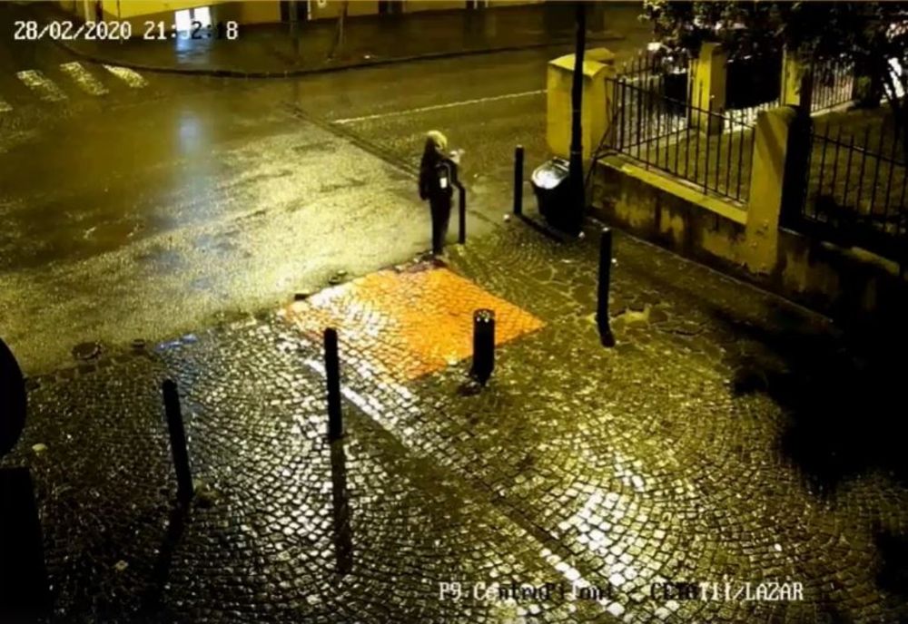  VIDEO | Un cititor de carduri din centrul Sibiului, vandalizat