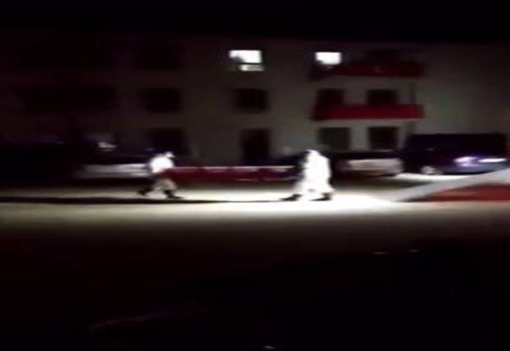 VIDEO | Femeie suspectă de coronavirus, preluată din Cartierul Arhitecților cu izoleta