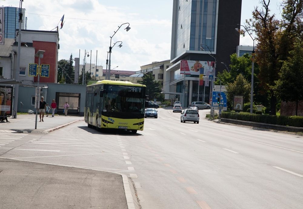 Lucrări la rețeaua de canalizare. Se închide circulația pe strada Podului