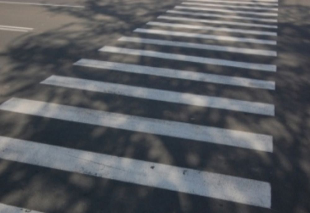 Femeie băută, lovită pe trecere de pietoni, în Sibiu