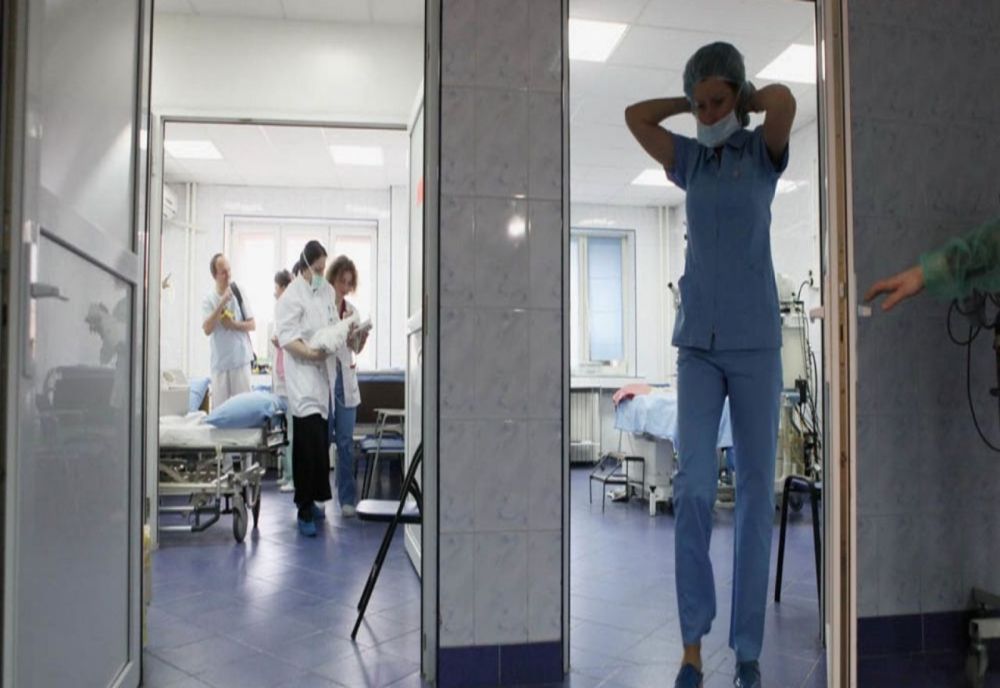 61 de sibieni infectați cu COVID - 19, vindecați