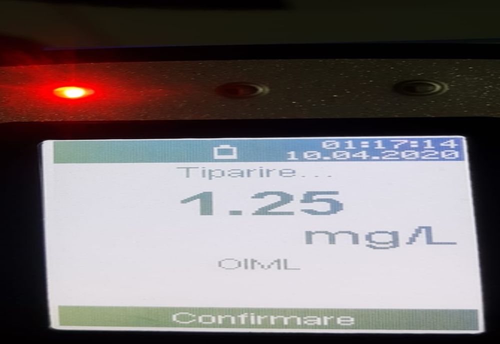 Băut și cu dreptul de a conduce anulat, a fost oprit la timp de polițiști