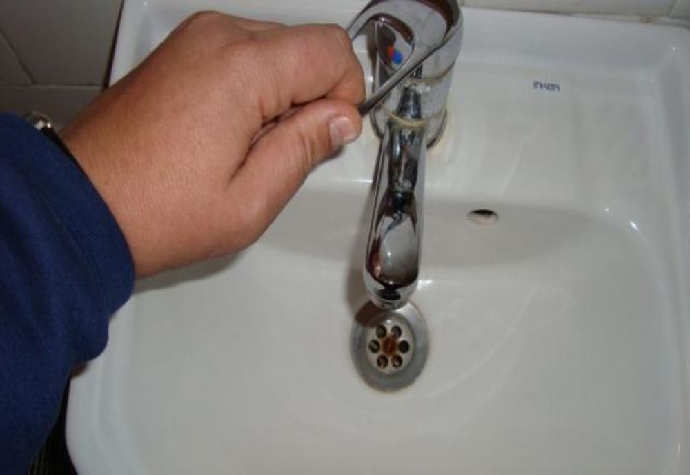 Abonații Apă Canal Sibiu, rugați să transmită indexul apometrelor. Activitatea personalului, suspendată