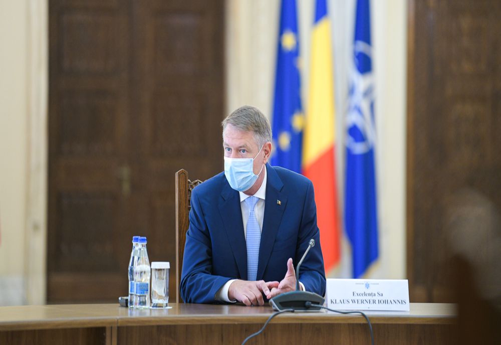 IOHANNIS: "Din 15 mai se ridică restricțiile de circulație personală, masca e obligatorie" - VIDEO
