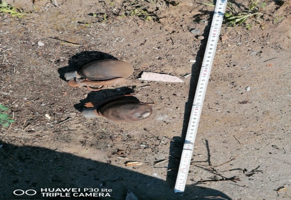 Două grenade, descoperite de un medieșean în podul casei