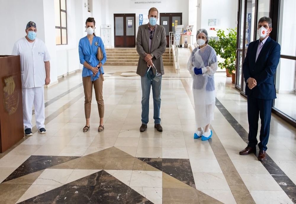 Monitoare performante, donate Spitalului Județean Sibiu, în lupta COVID-19. Costache, fostul ministru al Sănătății, a intermediat donația