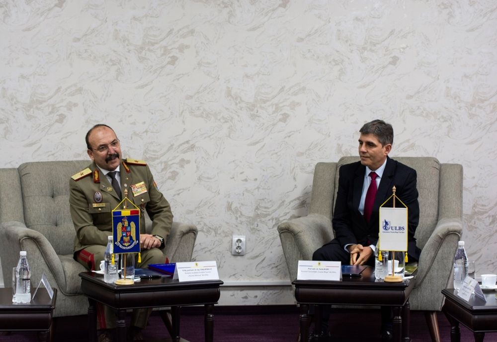 Un nou acord de parteneriat semnat între ULBS și AFT "Nicolae Bălcescu" din Sibiu