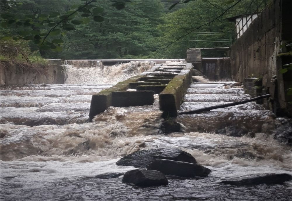 Ploile au dus la sistarea temporară a furnizării apei potabile în Galeș, Tilișca și Săliște