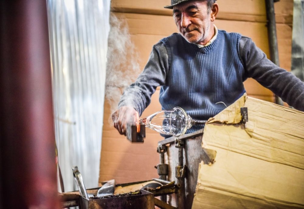 Sibiu: S-a inchis ultima mare fabrica de sticla