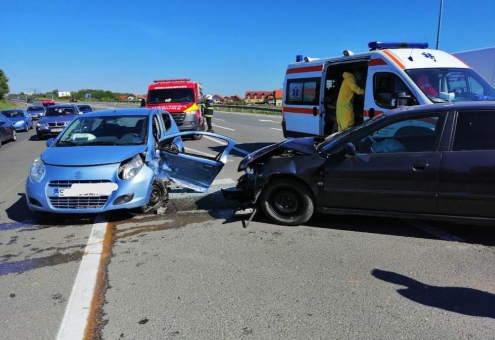 FOTO Accident cu victimă încarcerată, în județul Sibiu