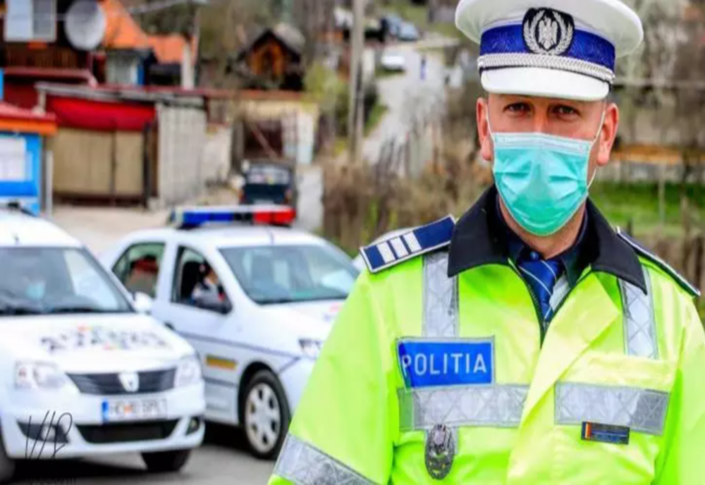 Masca devine obligatorie în jurul școlilor! Slujbe în curte și restaurante închise în 4 localități