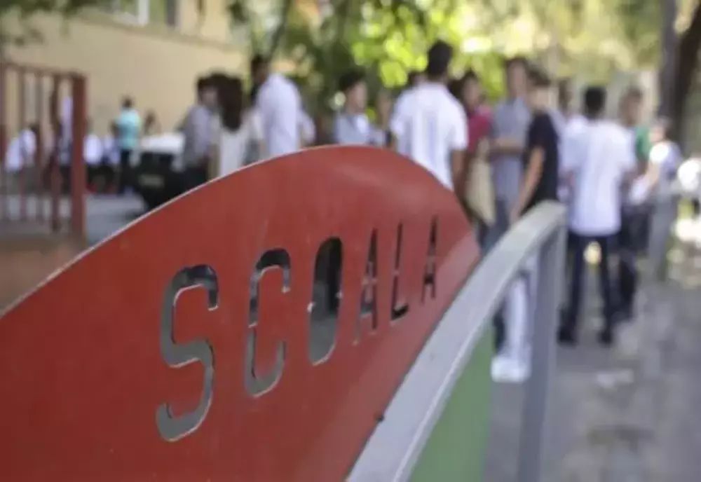 Cursuri suspendate parțial în 4 unități de învățământ