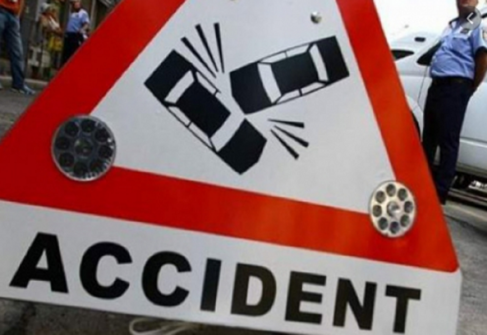 Șofer rănit într-un accident rutier, pe DN14