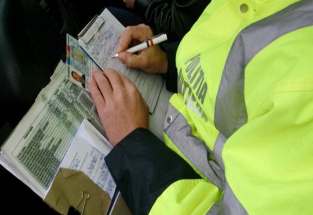 Fără permis, la volanul unei mașini furate