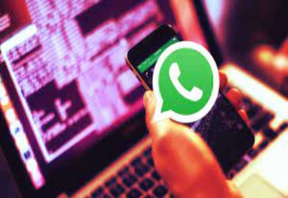 DNA vrea să-și cumpere tehnică pentru a putea intercepta WhatsApp 