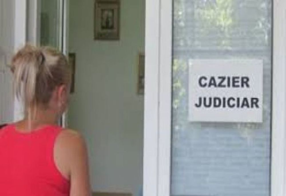 A fost reluată activitatea la ghișeele de eliberare a cazierului judiciar