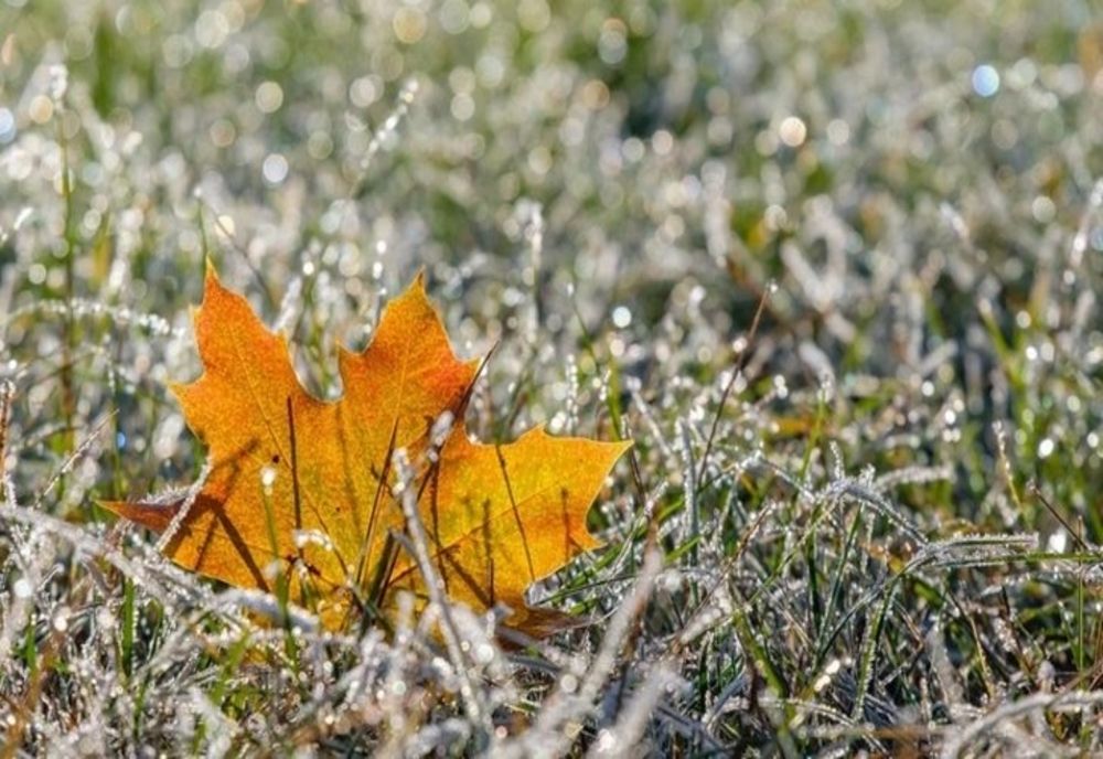 Vremea 13 octombrie - Lapoviță și ninsoare la munte - Unde va fi cel mai frig