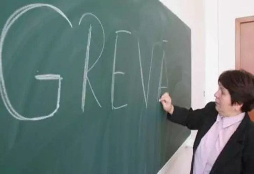 Memorandumul pentru majorările salariale din Educație, adoptat astăzi de Guvern. Profesorii continuă greva