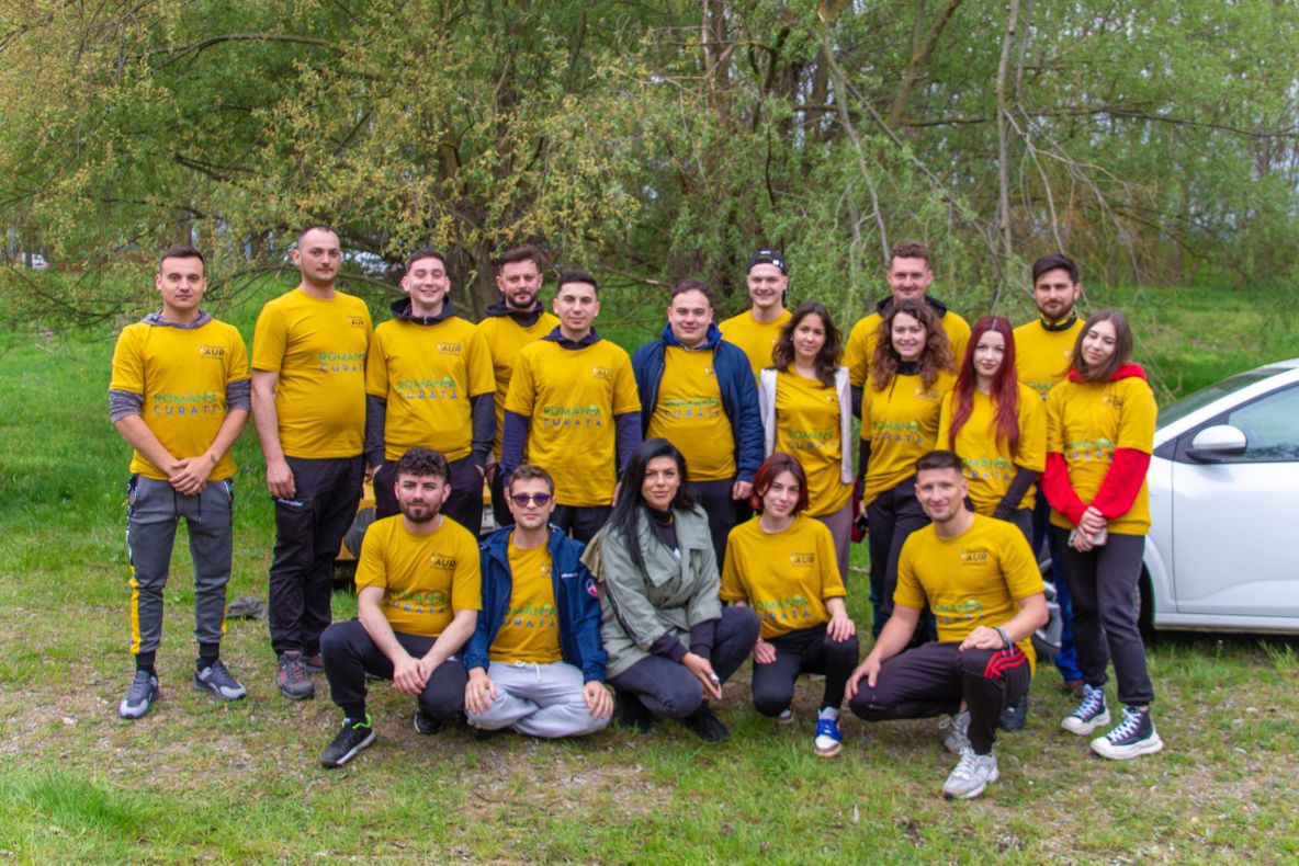 TINERETUL AUR SIBIU, PREZENT LA ACȚIUNEA DE ÎMPĂDURIRE DE LA DOLHASCA