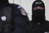Doi tineri din Sibiu au fost reținuți de DIICOT pentru că ar fi vândut droguri de mare risc