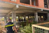 38 de muncitori străini, cazați într-o clădire neterminată din Sibiu. Ce au găsit polițiștii în imobil