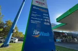 Benzina a atins un nou maxim istoric în România: 9,79 lei/litru în București