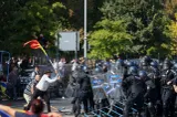 Ancheta după protestul violent din Piața Victoriei continuă: șapte persoane au fost reținute