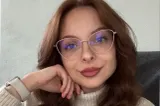 O tânără a descoperit o cameră video ascunsă într-o priză, în camera de cabană în care se cazase: „Filma toate detaliile ce se pot întâmpla într-un pat”