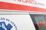 Accident în Sibiu: o fetiță de un an și jumătate a căzut din mașină după ce a deschis portiera în mers