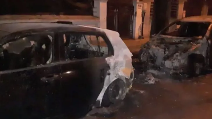 masini incendiate