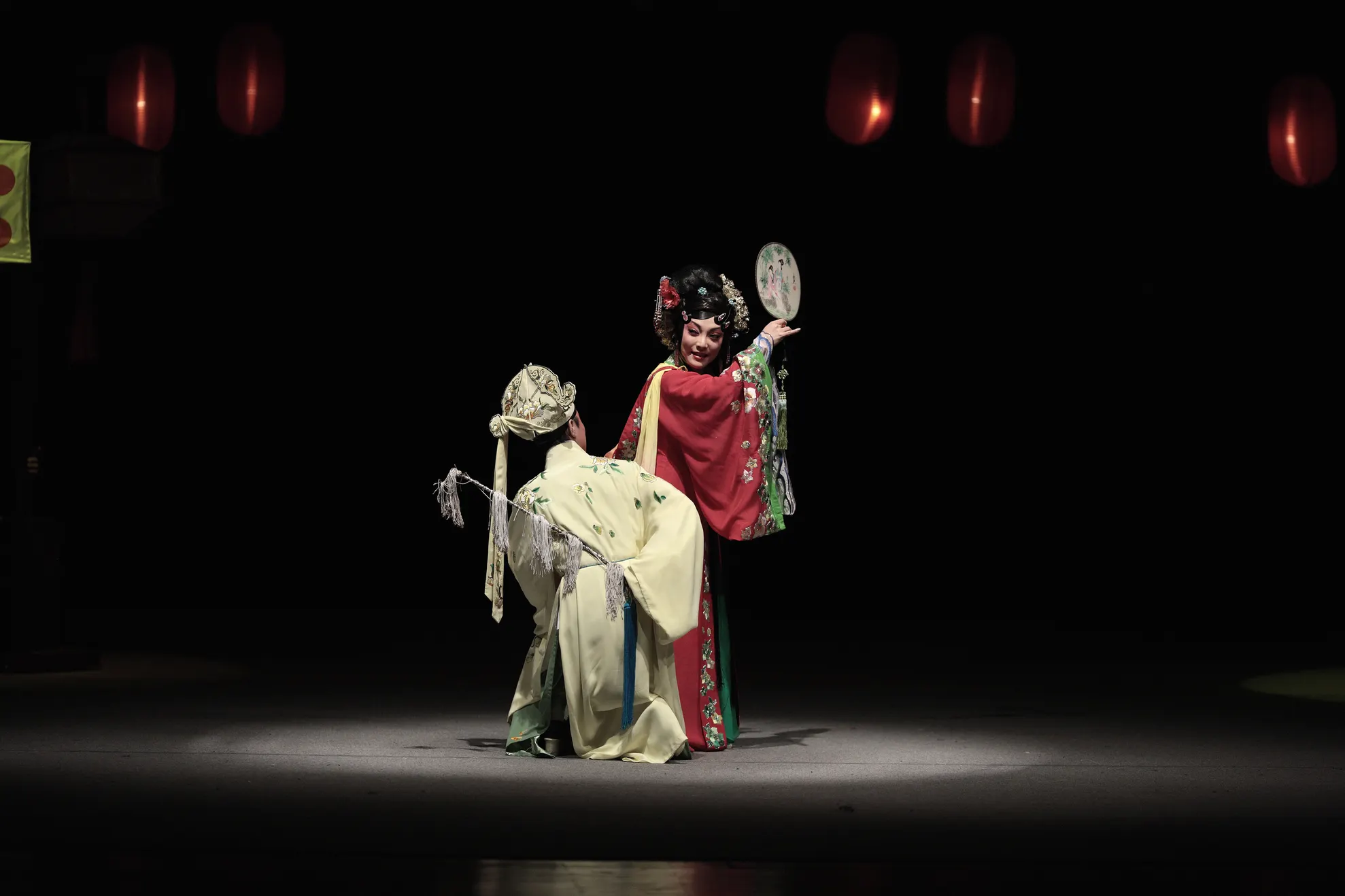 Dama cu camelii_foto Chongqing Chuanju Theatre