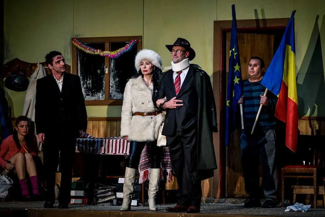 Teatru