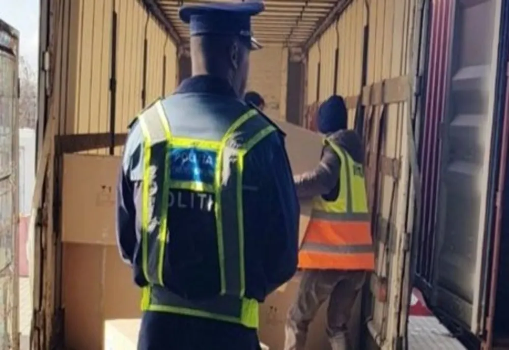 Polițiștii controlează trenurile de persoane și marfă și centrele de colectare a materialelor feroase și neferoase