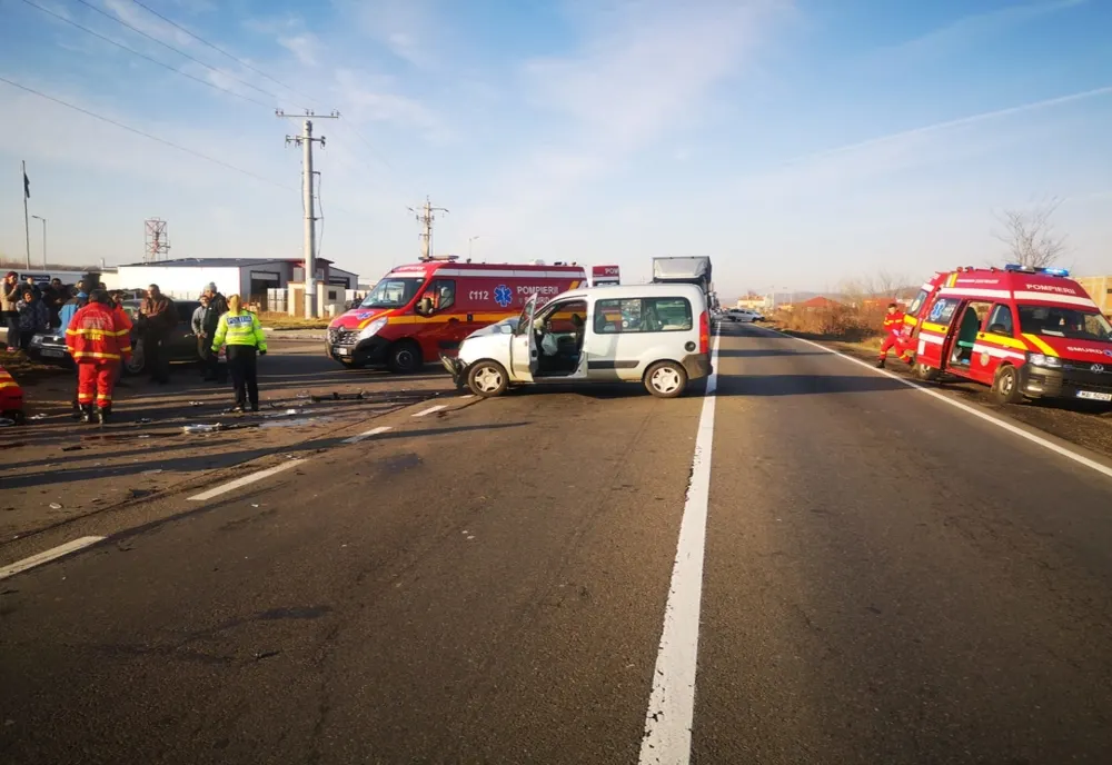 Accident pe Valea Oltului. Trei persoane rănite