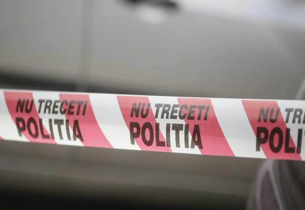Beat criță, a intrat într-o remorcă și a ajuns la spital