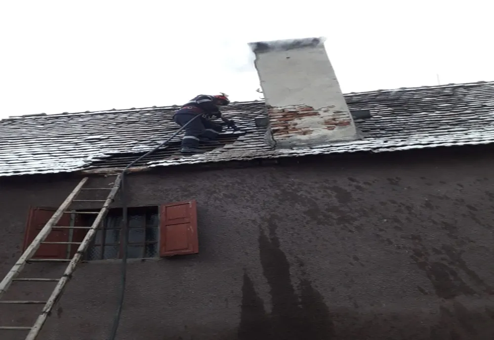 12 incendii izbucnite în județul Sibiu, în primele cinci zile ale anului