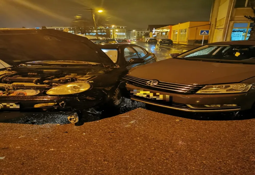 Agnițean de 65 de ani, la spital, după ce a produs un accident în Ștrand