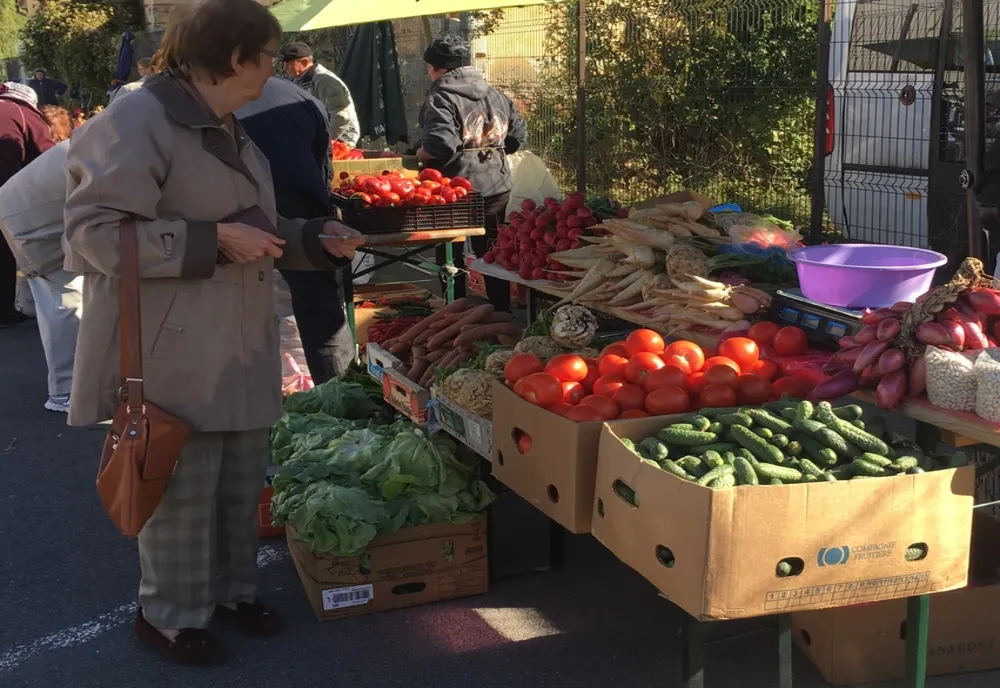 Produsele locale pot ajunge pe masa tradițională de Paști, prin comandă telefonică, direct de la producător