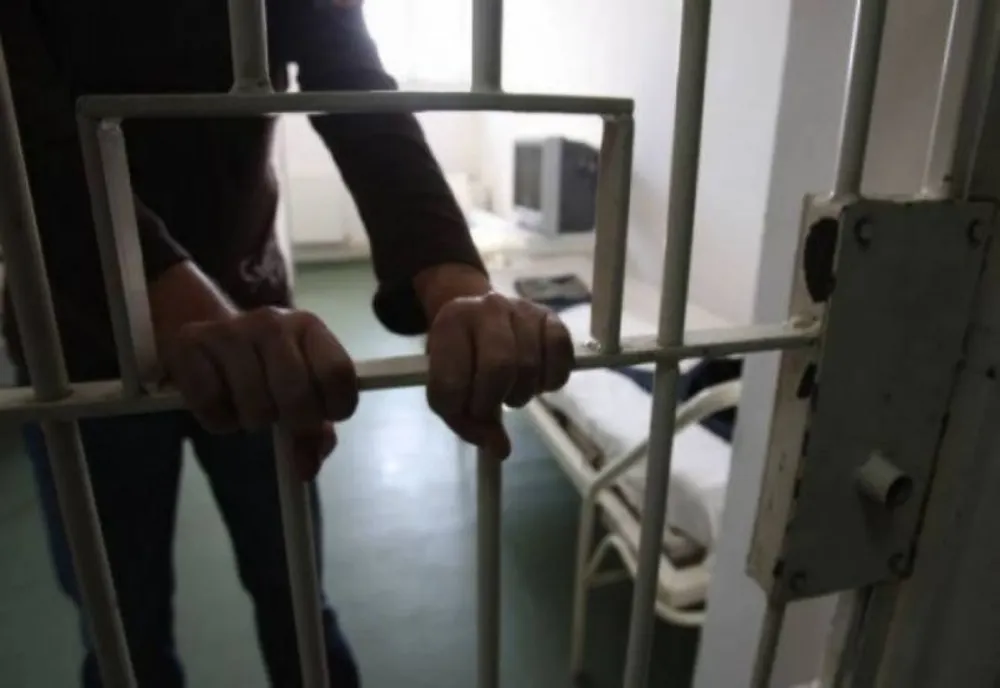 Sibian, condamnat la închisoare după ce a pretins bani de la persoane care căutau un loc de muncă în străinătate