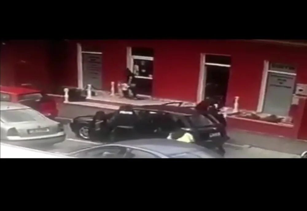 VIDEO / Grupare infracțională specializată în furturi din locuințe, destructurată la Sibiu. Patru hoți din Maramureș, reținuți
