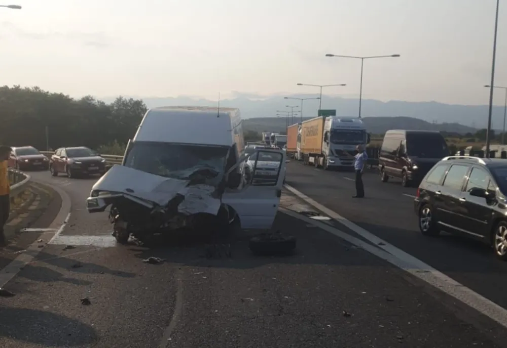 Trafic îngreunat pe A1